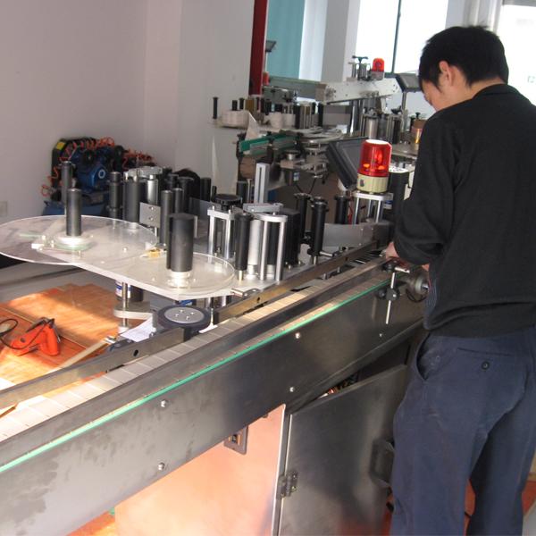 물병을위한 병 분리기를 가진 지멘스 PLC 자동적 인 레테르를 붙이는 기계