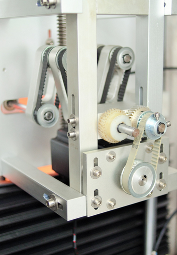 두 개의 헤드가있는 캡 및 바디 씰링 수축 슬리브 라벨링 기계