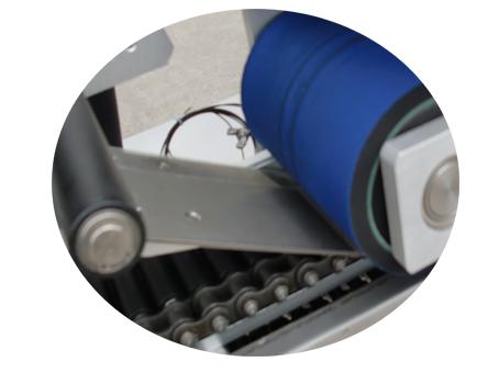 증명서 겹켜 상표 스티커를 가진 10ml 작은 병 레테르를 붙이는 기계