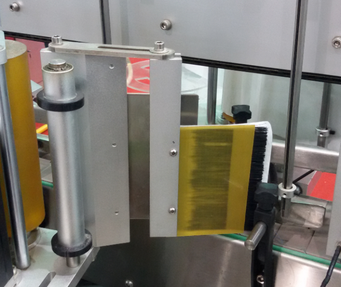 상승 압박 기계 장치 정상은 세륨 증명서를 가진 자동적 인 병 라벨 붙이는 기계를 병에 넣습니다