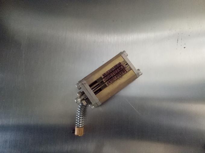 코딩 기계를 가진 주문을 받아서 만들어진 3 개 또는 두 배 옆 스티커 레테르를 붙이는 기계