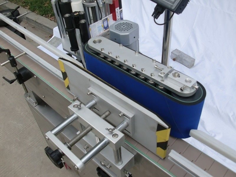 중국 연무질은 자동 접착 20-200 PC / 분 작은 유리 병을위한 자동적 인 둥근 병 레테르를 붙이는 기계 할 수 있습니다 협력 업체