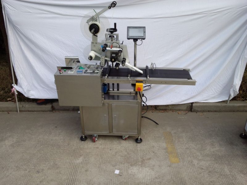 중국 Telta 잘 알려진 상표에 의하여 손 부대 종이 평면 상표 도포 구 자동 귀환 제어 장치 모터 협력 업체