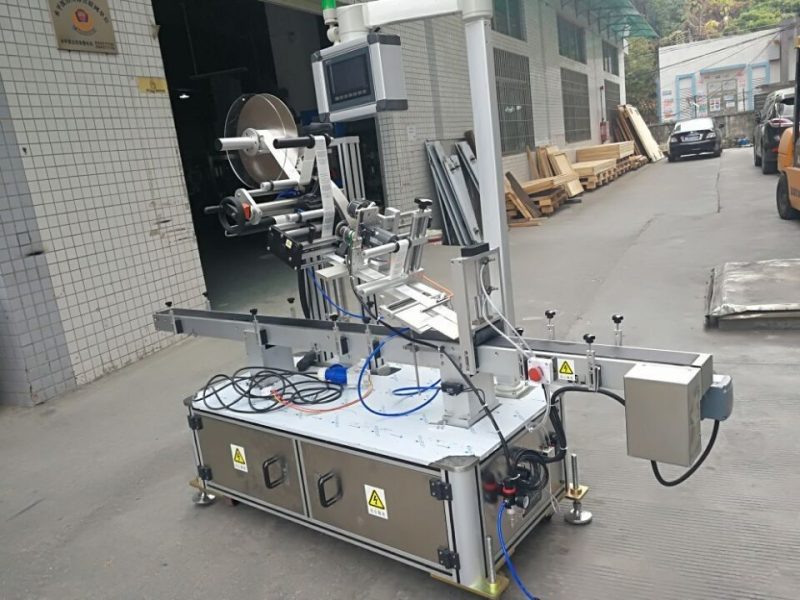 중국 분사구 주머니 전기 몬 유형을위한 스티커 정상 레테르를 붙이는 기계 협력 업체