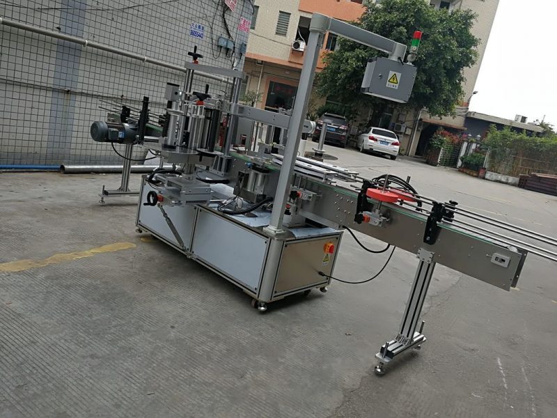 중국 고속 200BS / Min를 가진 자동 접착 스티커 레테르를 붙이는 기계 협력 업체